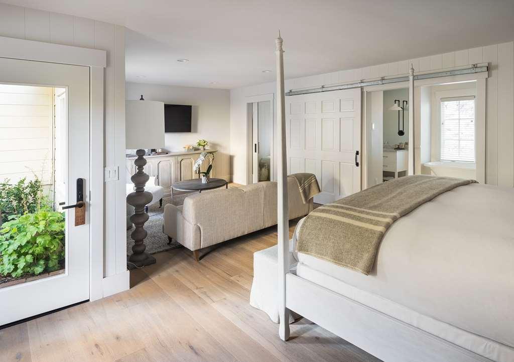 Farmhouse Inn Forestville Phòng bức ảnh
